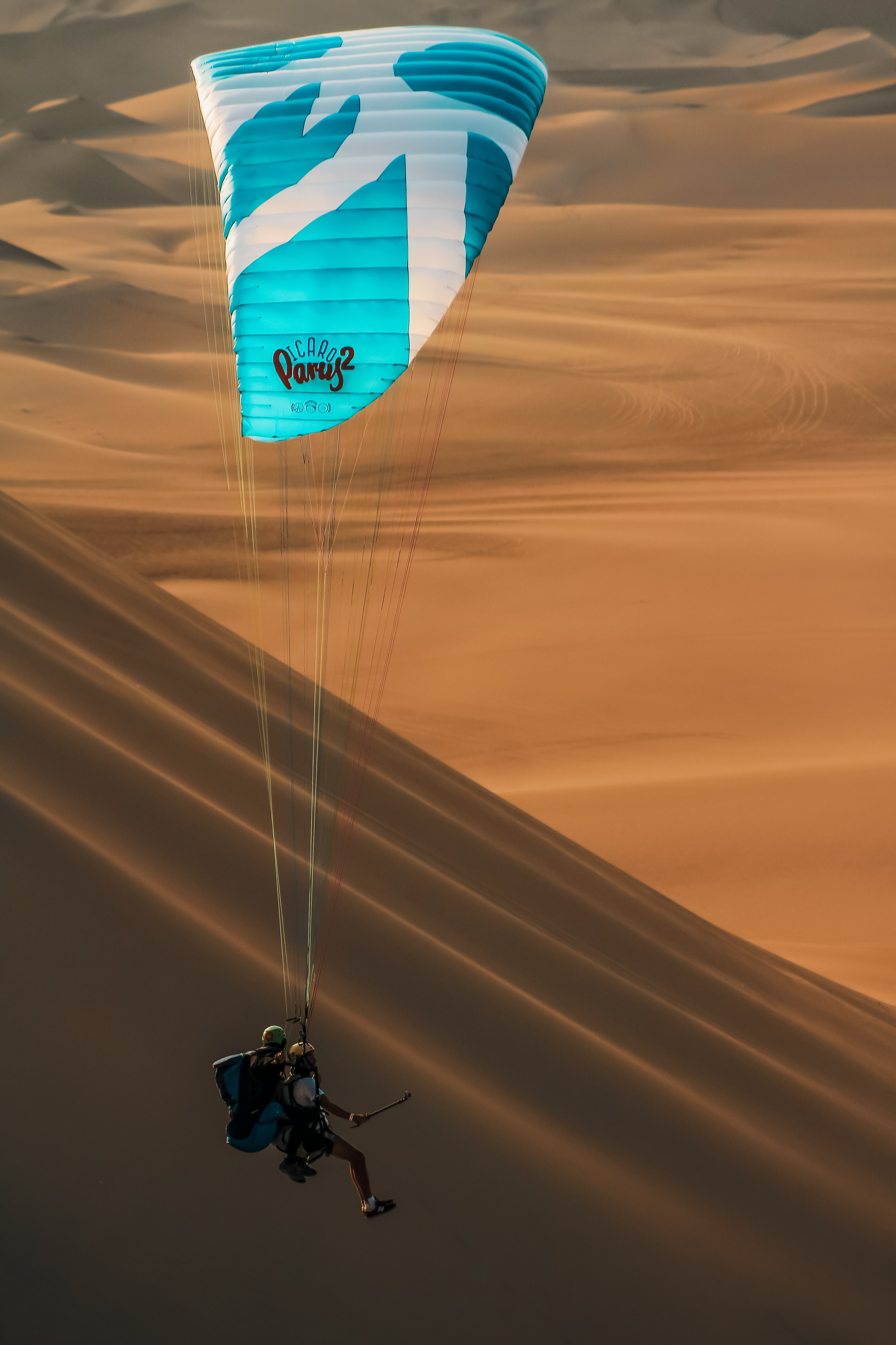 Preparacion de pasajeros para parapente