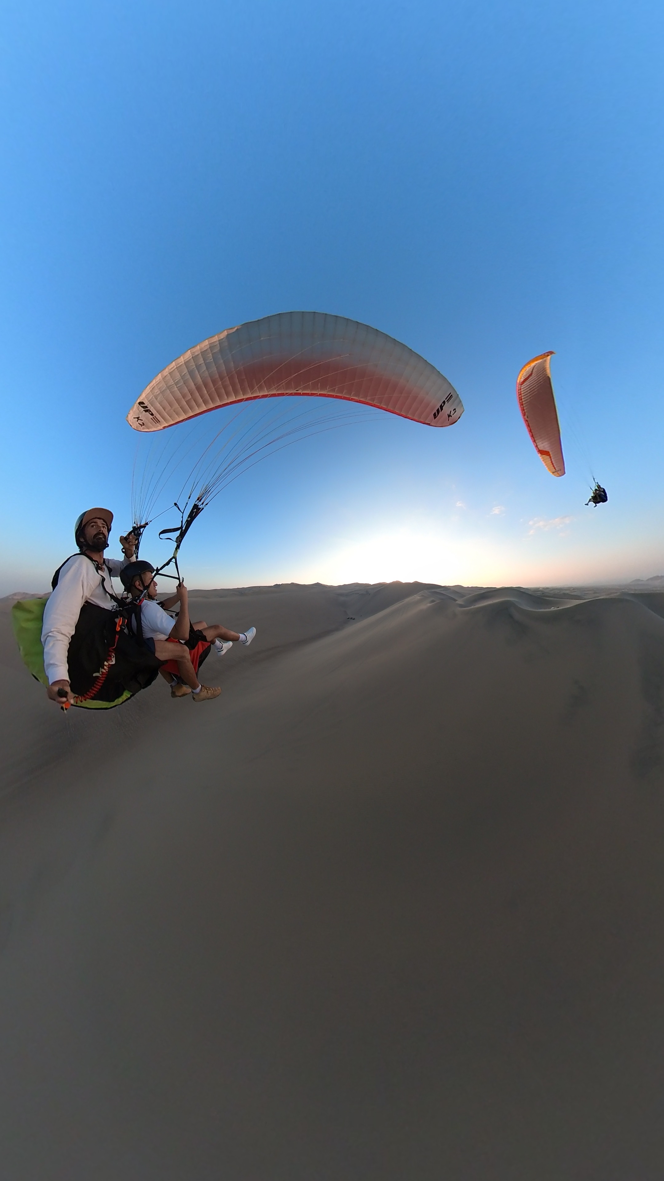 Vista del vuelo sobre las dunas